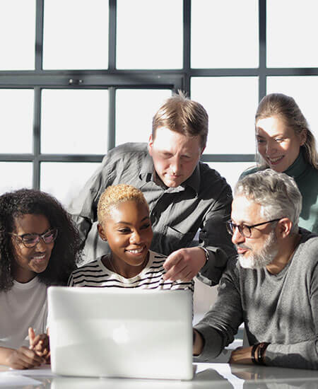 about-001-free-img Image of Marketers in discussion